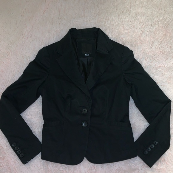 Black Blazer - Picture 2 of 4